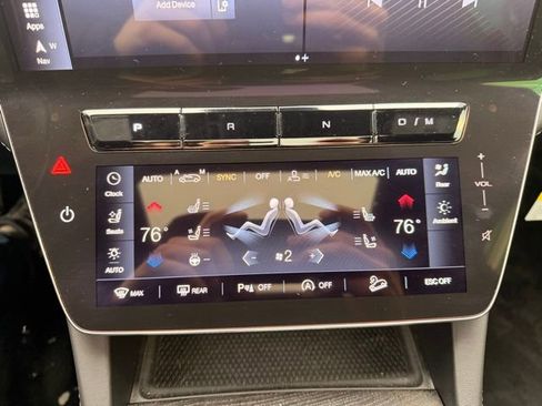 Used 2025 Maserati Grecale Modena image 18