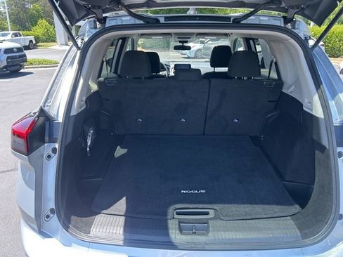 Used 2024 Nissan Rogue S FWD image 10