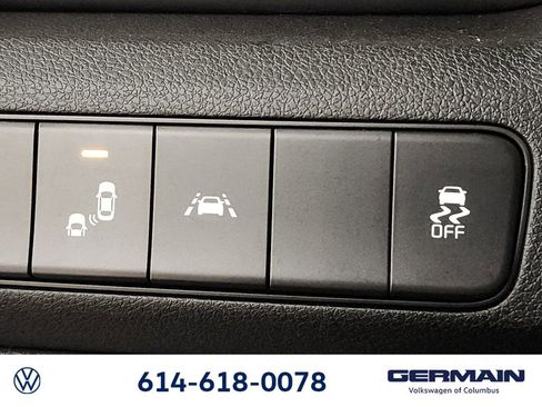 Used 2022 Kia Niro EX image 37