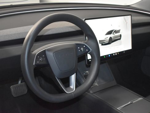 Used 2026 Tesla Model 3 RWD image 8