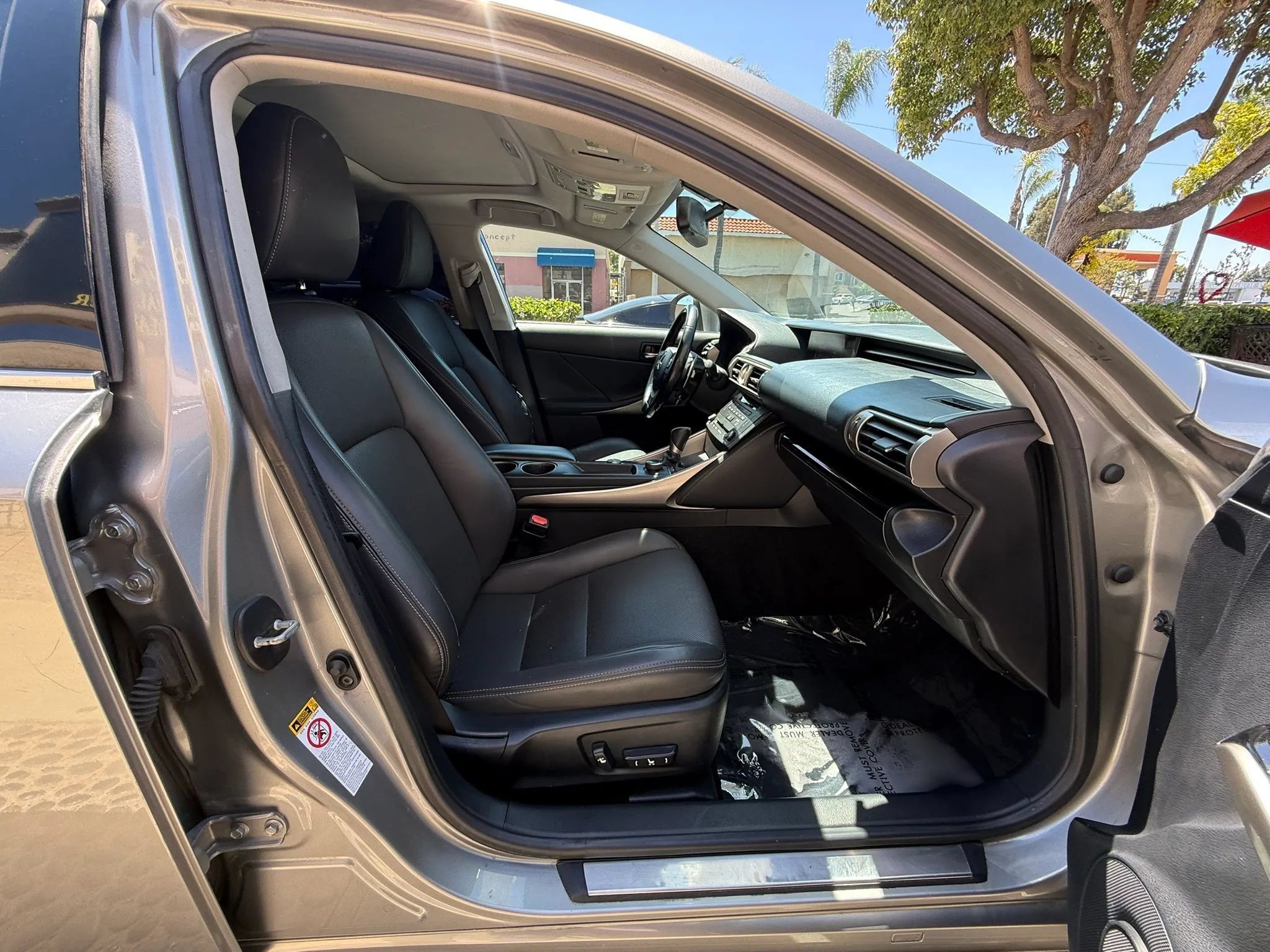 Used 2016 Lexus IS 200t RWD image 19