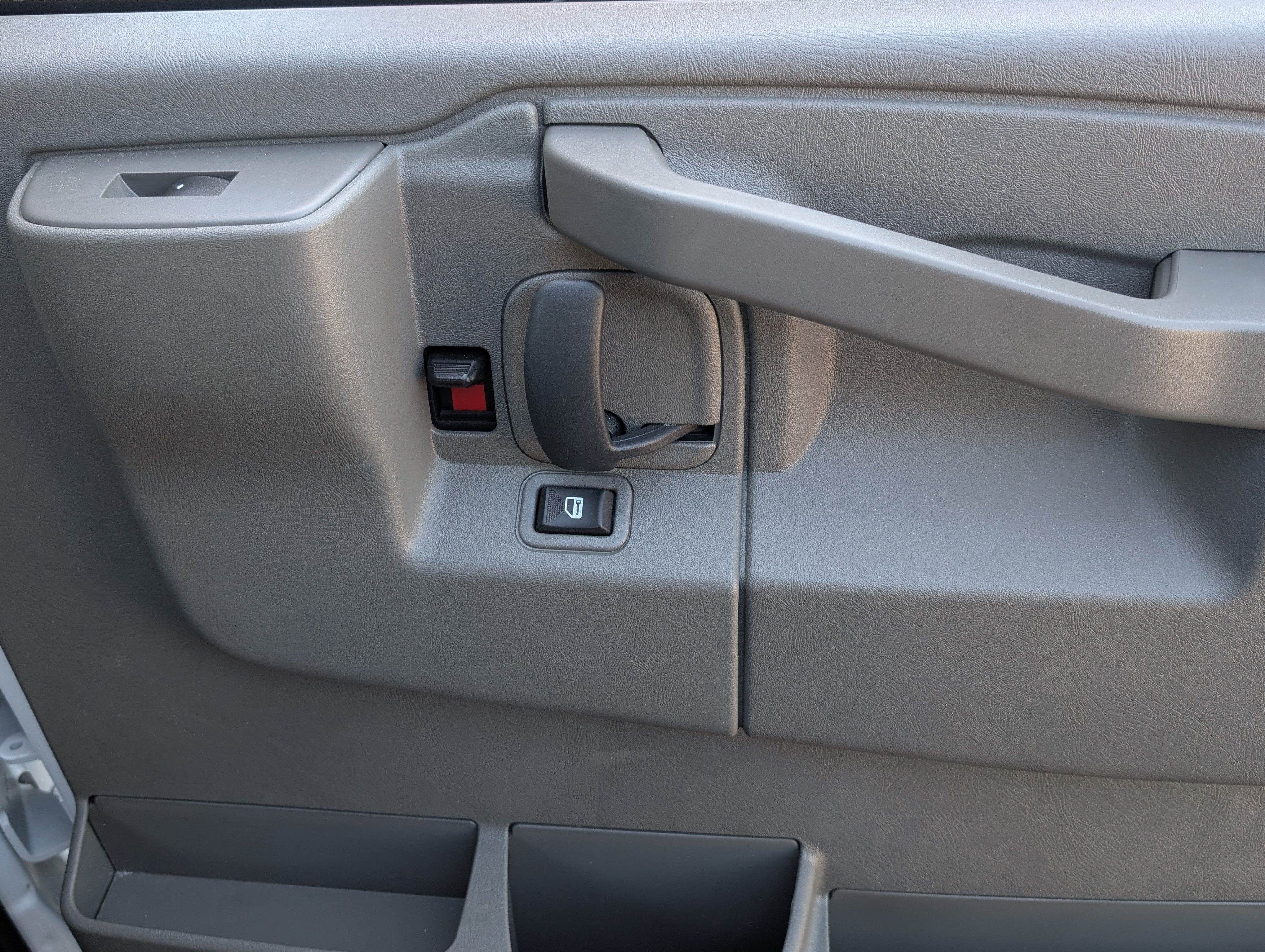 Used 2024 Chevrolet Express 3500 LS RWD image 23