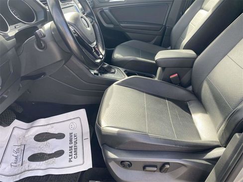Used 2019 Volkswagen Tiguan SE image 13