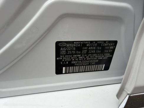 Used 2017 Hyundai Azera Limited FWD image 9