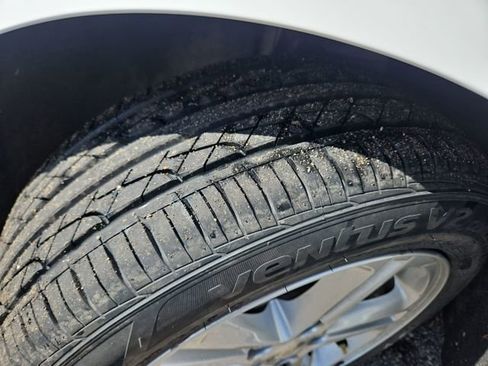 Used 2017 Chevrolet Cruze LT w/ Convenience Package image 27