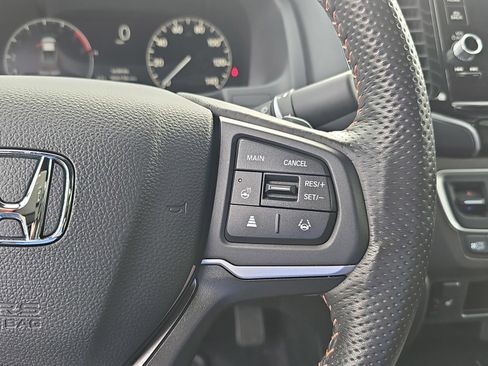 Used 2025 Honda Ridgeline TrailSport image 16