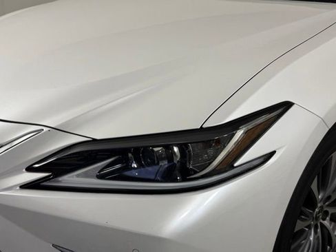 Used 2021 Lexus ES 350 w/ Premium Package FWD image 12