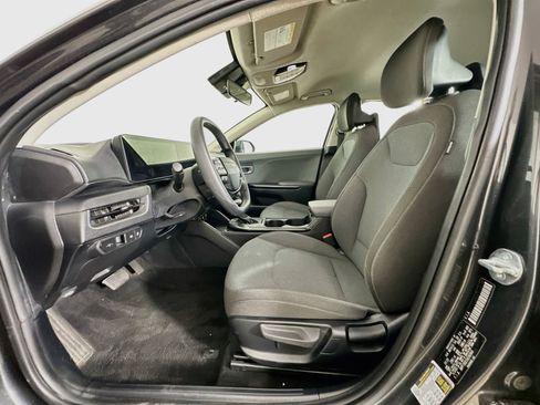 Used 2025 Kia K4 FWD image 13