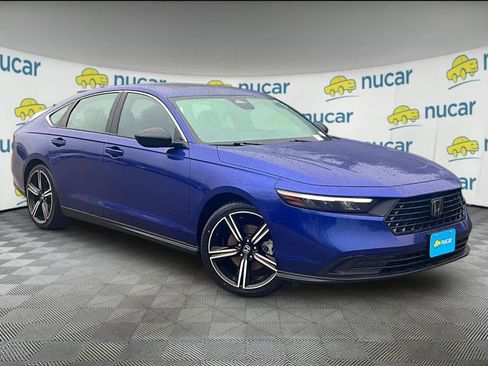 Used 2024 Honda Accord Sport image 1