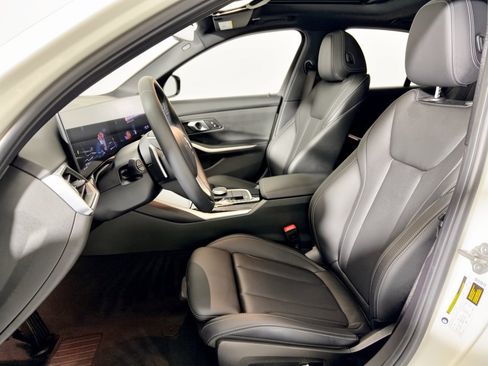 Certified 2024 BMW 330i Sedan w/ Convenience Package RWD image 5