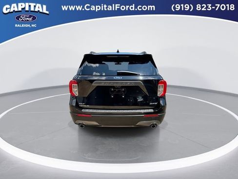 Certified 2022 Ford Explorer XLT w/ Equipment Group 202A image 7
