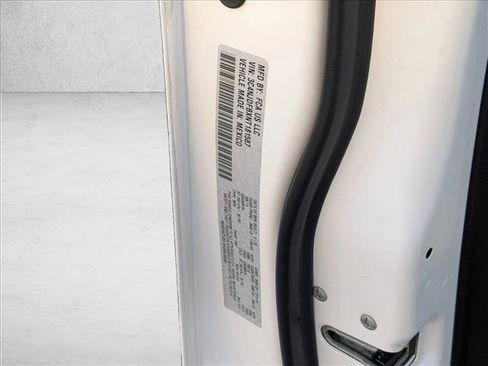 Used 2022 Jeep Compass Latitude w/ Sun and Sound Group image 24