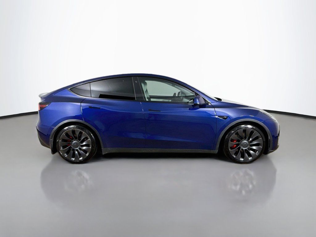 Used 2021 Tesla Model Y Performance AWD/4WD image 8