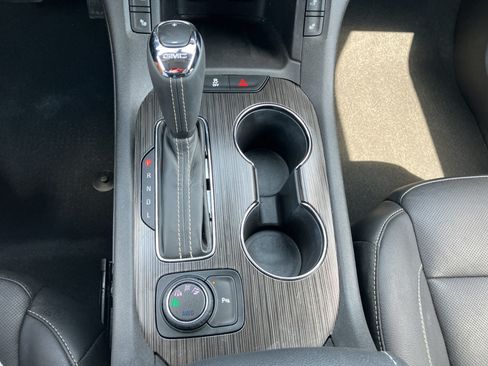 Used 2018 GMC Acadia SLT AWD/4WD image 20
