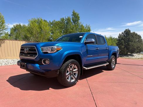 Used 2016 Toyota Tacoma Limited w/ Towing Package image 3