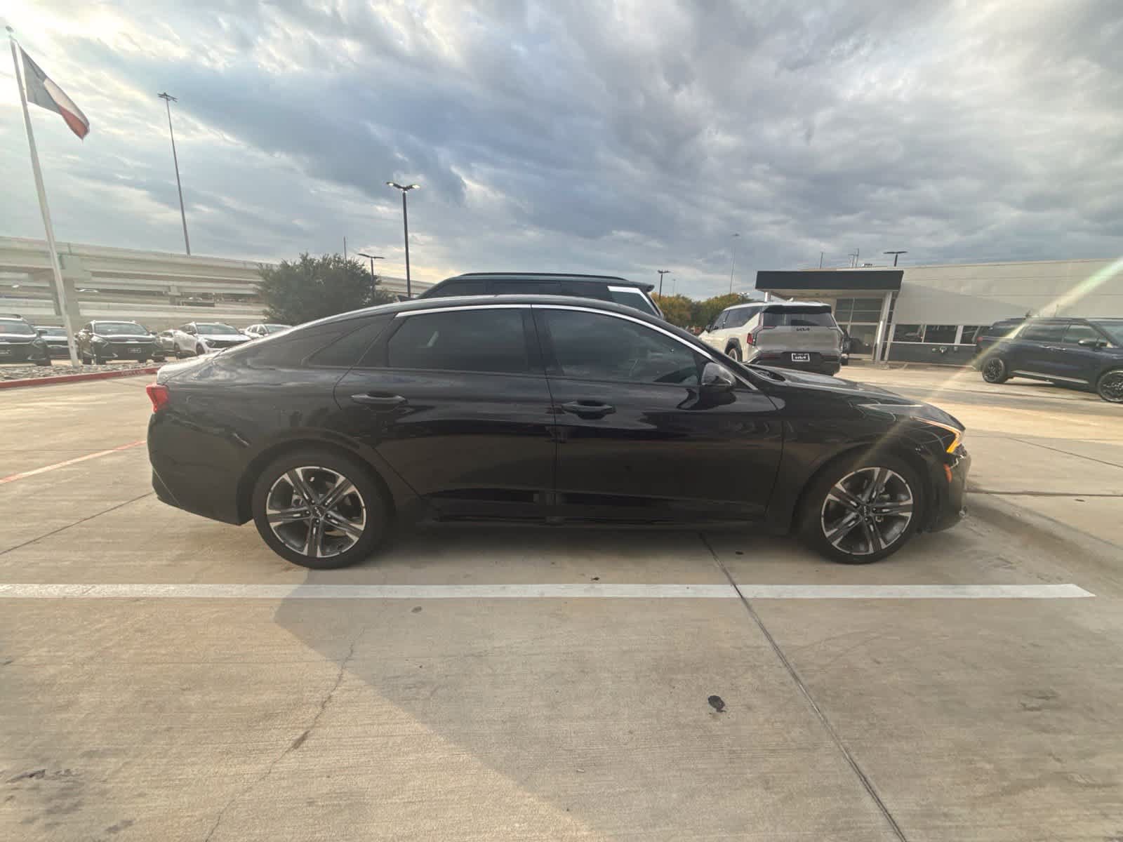 Certified 2024 Kia K5 EX w/ EX Premium Package FWD image 4
