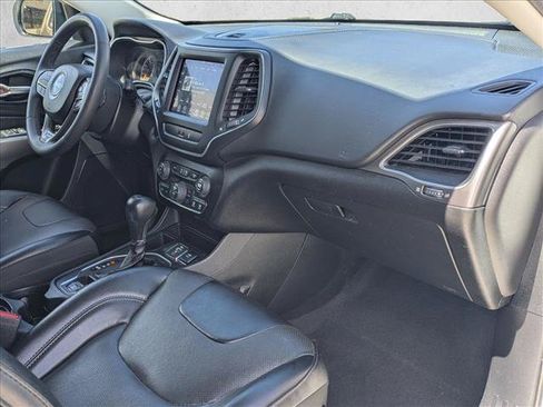 Used 2022 Jeep Cherokee Latitude Lux w/ Sun & Sound Group FWD image 21