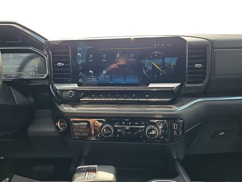 Used 2023 Chevrolet Silverado 1500 LTZ w/ LTZ Premium Package AWD/4WD image 20