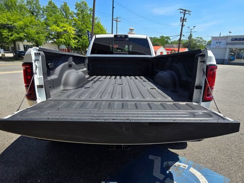 New 2026 RAM 3500 Tradesman AWD/4WD image 34