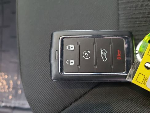 Used 2024 Jeep Grand Cherokee L Laredo w/ Luxury Tech Group I image 28