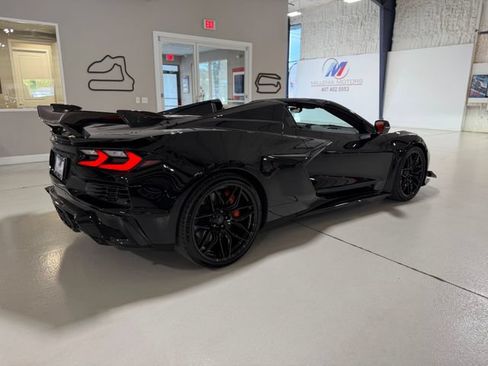 Used 2025 Chevrolet Corvette Z06 w/ Z07 Performance Package RWD image 68