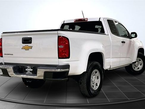 Used 2020 Chevrolet Colorado W/T image 2