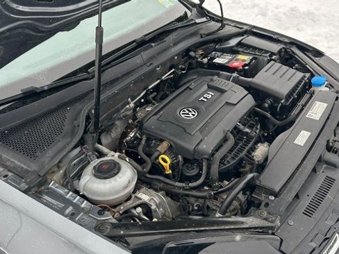 Used 2018 Volkswagen Golf Alltrack image 61