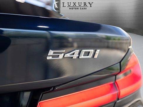 Used 2022 BMW 540i xDrive w/ M Sport Package AWD/4WD image 17