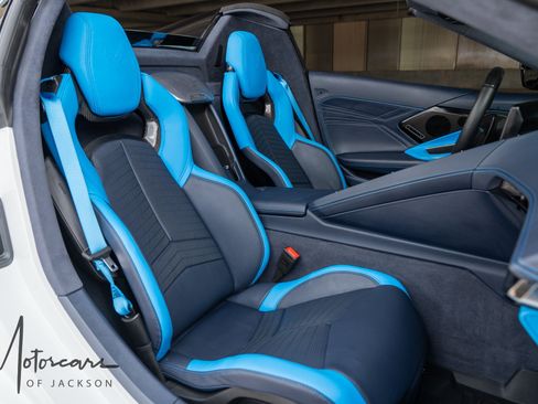 Used 2024 Chevrolet Corvette Z06 RWD image 31