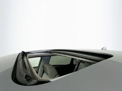 Certified 2024 Honda HR-V EX-L image 9