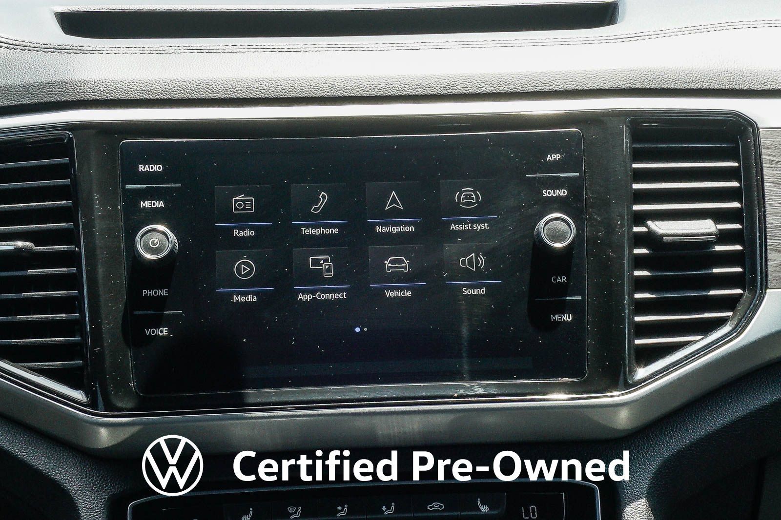 Certified 2023 Volkswagen Atlas Cross Sport SE FWD image 16