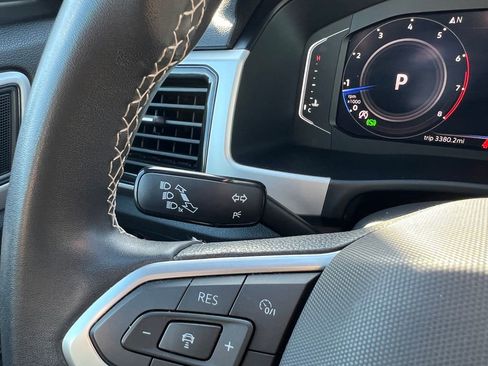 Used 2022 Volkswagen Atlas Cross Sport SE image 20