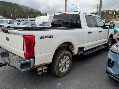 Used 2024 Ford F250 XLT image 3