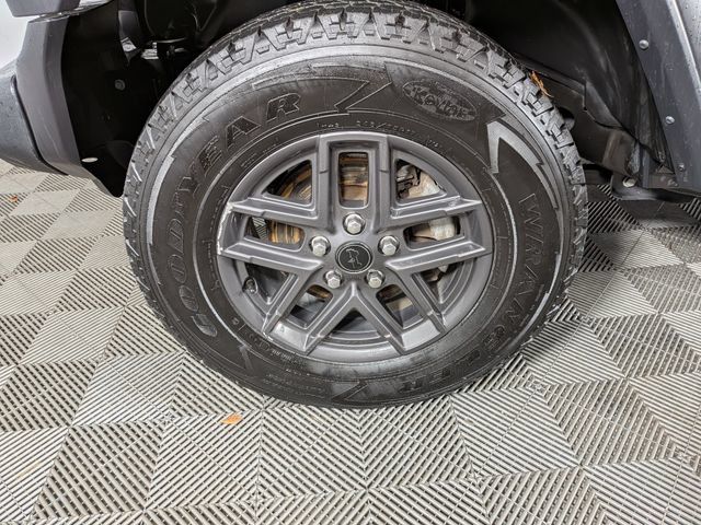 Used 2024 Jeep Wrangler Unlimited Sport AWD/4WD image 33