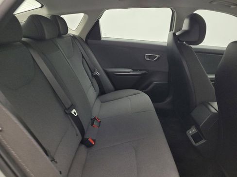 Used 2025 Kia K4 FWD image 19