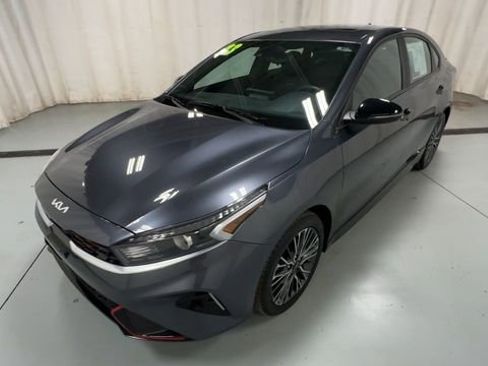 Used 2023 Kia Forte GT-Line w/ GT-Line Premium Package image 3