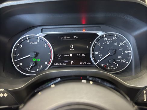 Used 2021 Nissan Rogue SV image 25