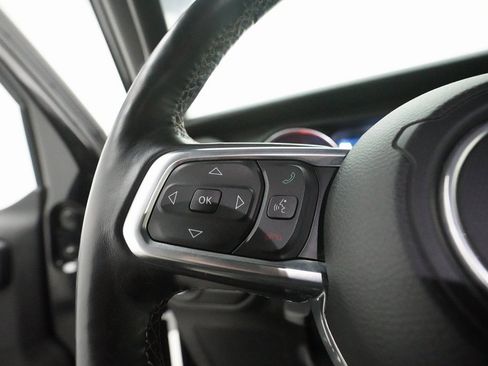 Used 2019 Jeep Wrangler Unlimited Sahara w/ Quick Order Package 24M Moab image 17