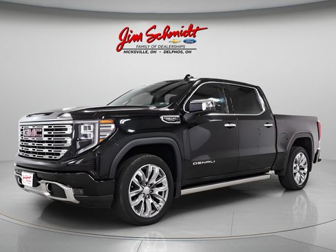 Used 2023 GMC Sierra 1500 Denali AWD/4WD image 3