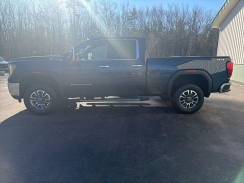 Certified 2022 GMC Sierra 2500 SLT image 2