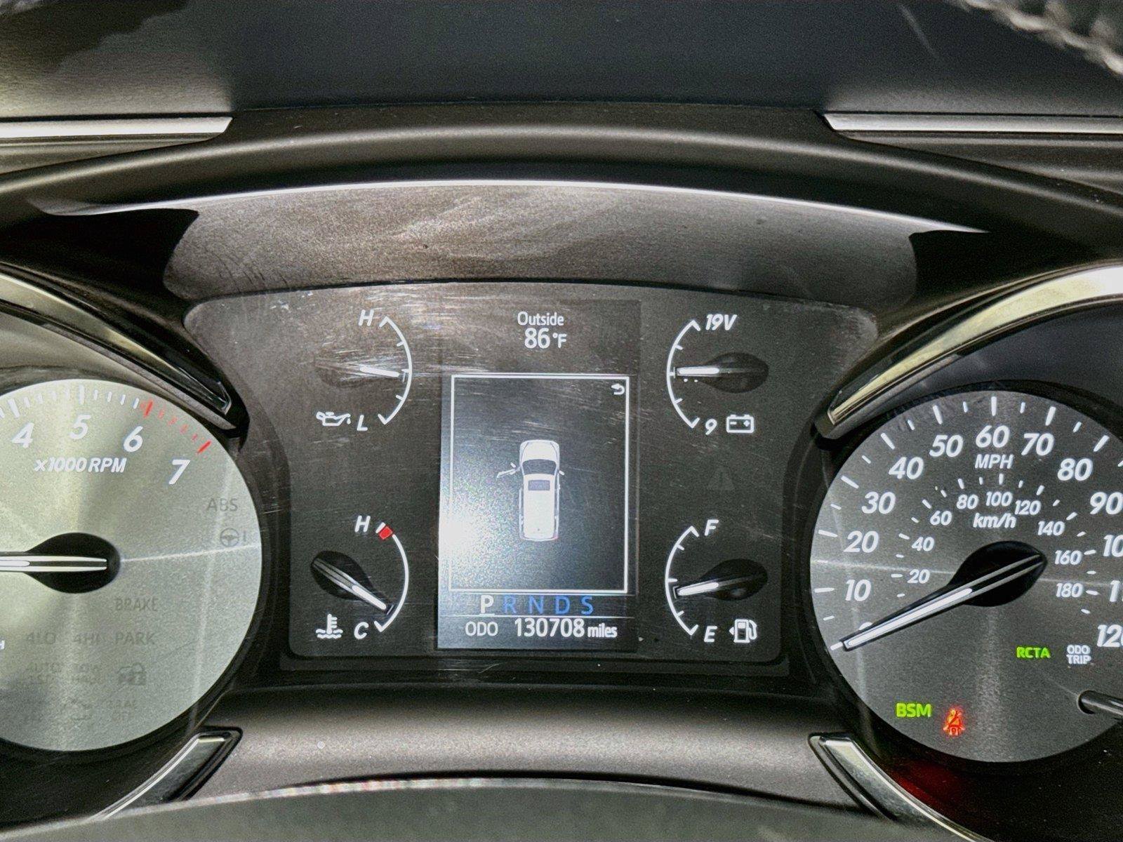 Used 2018 Toyota Sequoia Limited w/ Safety & Convenience Package RWD image 10