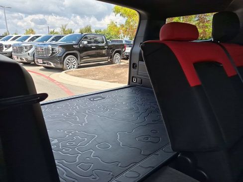 Used 2026 GMC Hummer EV 3X AWD/4WD image 37