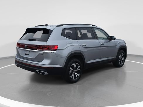 Used 2024 Volkswagen Atlas SE image 5