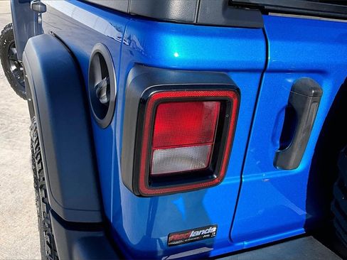 Used 2021 Jeep Wrangler Willys image 31