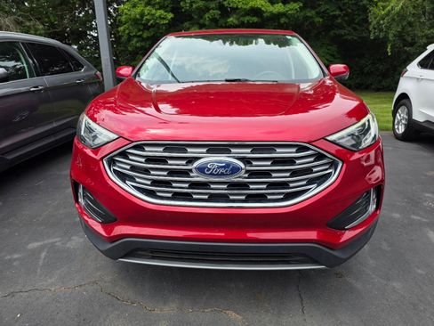 Used 2022 Ford Edge SEL w/ Convenience Package image 3