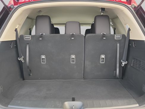 Certified 2023 Nissan Pathfinder SV image 11