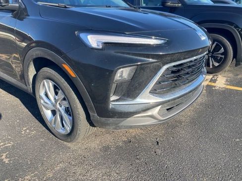 Used 2025 Buick Encore GX Preferred image 3