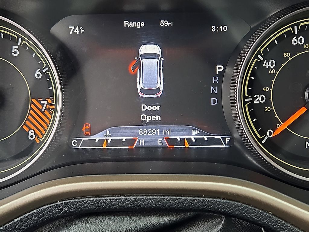 Used 2014 Jeep Cherokee Limited AWD/4WD image 22