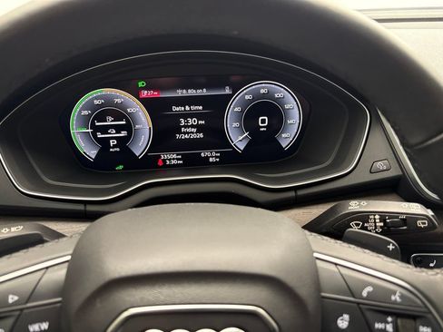 Used 2024 Audi Q5 e Premium w/ Convenience Package AWD/4WD image 33