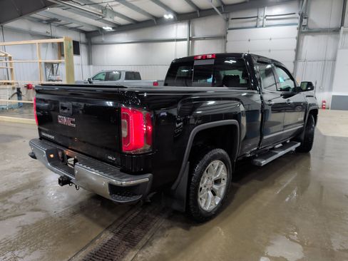 Used 2018 GMC Sierra 1500 SLT w/ SLT Premium Package image 3